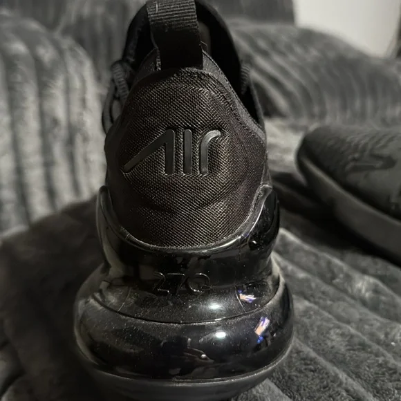 Brand new Nike Air max 270 black - Picture 2 of 3
